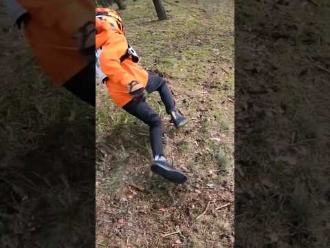 Młody musi uciekać bo zepsuł crossa