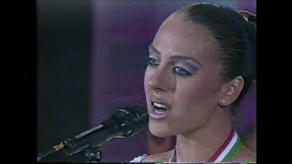 Mónica Naranjo - Sola (HD) - Festival Acapulco 1996