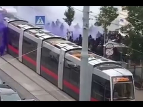 Rapid Wien - Austria Wien fans clash full video