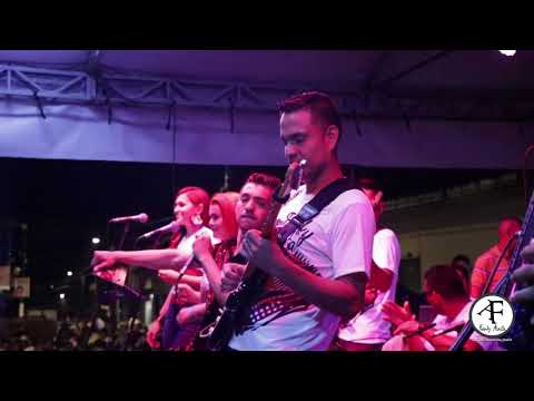 Franky Acosta y La Gbv / Busca un confidente en vivo