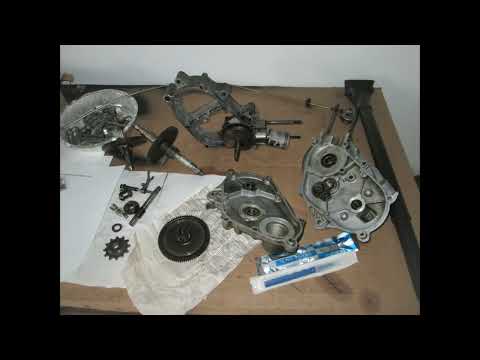 Thumbnail for 1960 NSU QUICKLY 2 SPEED MOTOR REBUILD(3) - 07/06/2023 by video, vide