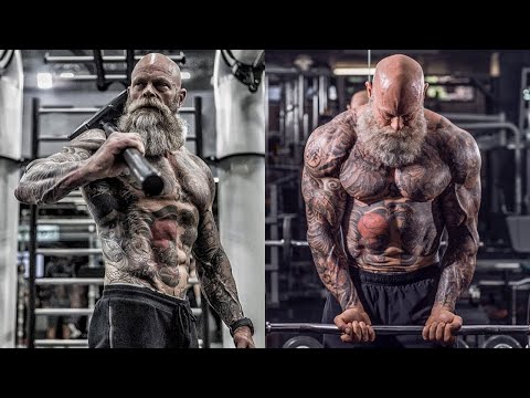 Fit Tattooed Grandfather - juan Rekers // Gym success point