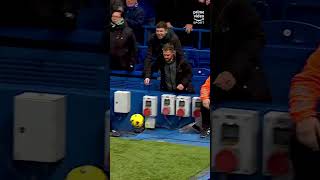 When this Chelsea fan time-wasted against Palace 😂