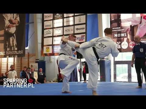 Konrad Kozubowski vs Łukasz Helt -70kg Mistrzostwa Polski Polskiego Związku Karate Kontaktowego