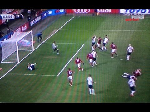 Milan Verona 2 2 Suma urla e impreca al gol Mexes