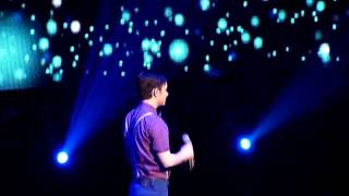 Defying Gravity [HD] Glee Live!