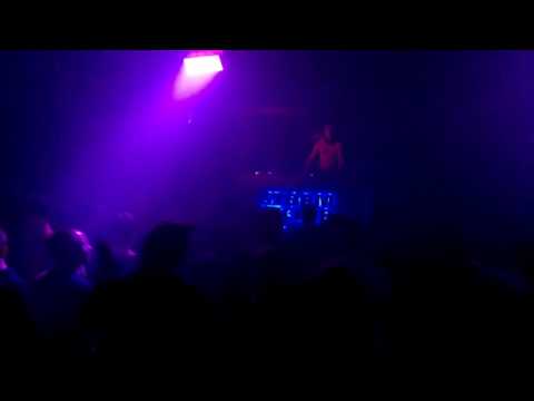 Mat Weasel vs. Dr.Looney vs. Tanukichi - Live at Storm Club (3.6.2016, Prague)