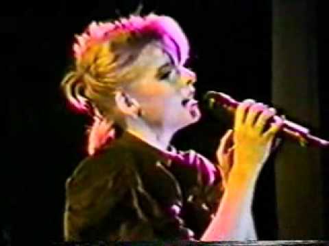 IVETA BARTOŠOVÁ-ZÁVOD S MLÁDÍM (LIVE)-1989
