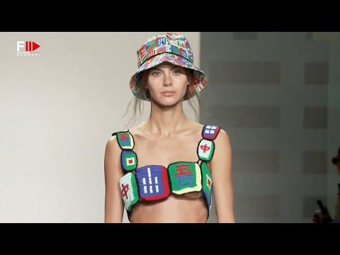 FUNNY LOOKS - Fashion Channel Chronicle