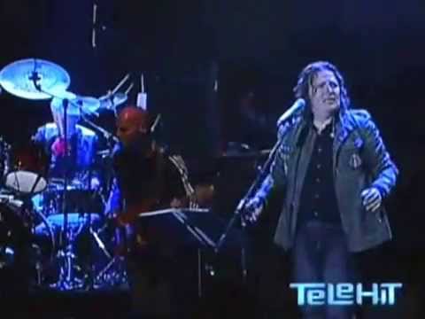 Miguel Mateos -Mi sombra en la pared en Mexico Suena 2012 .mpg