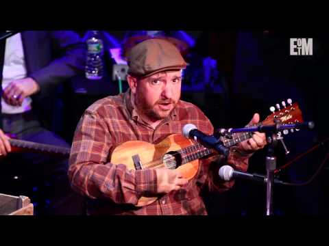 Magnetic Fields' Stephin Merritt Performs on Employee of the Month