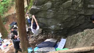 榛名 金剛岩 三眼六臂