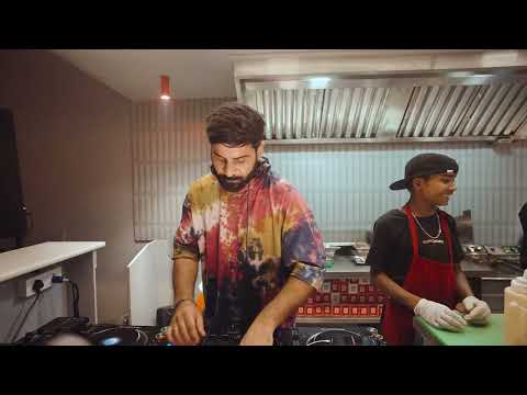 Yuvraj Arora l LAB 82 by Sakrel - DROP IT LIKE IT'S HOT(DOG) party @SUPERDOGS
