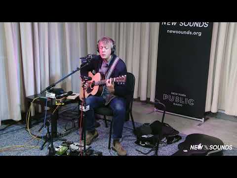 Steve Gunn: "Morning On K Road" (In-Studio)