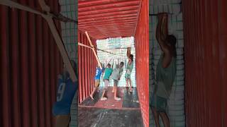 Why Foreign Workers Hate Unloading Chinese Containers 📦🇨🇳 #shortvideo