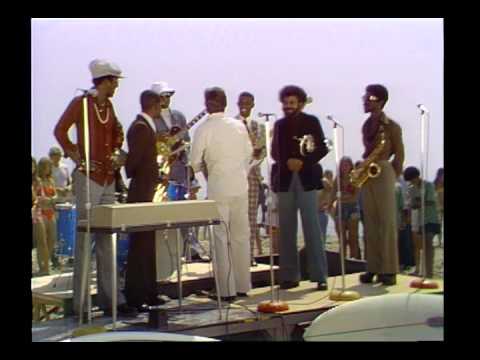 Dick Clark Interviews Kool & The Gang- Action 74