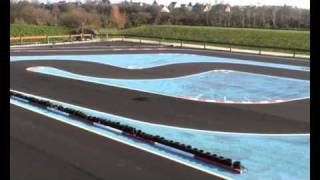 preview picture of video 'E Revo brushless piste TMB .wmv'