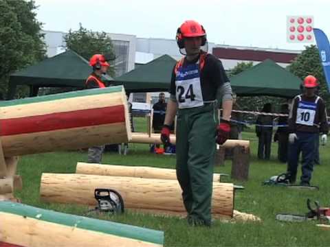 Pierwsze zawody drwali studentów leśnictwa 14.05.2010
