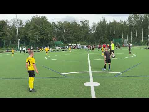 (Helsinki Cup / puolivälierä) KuPS P9 - FC Honka musta