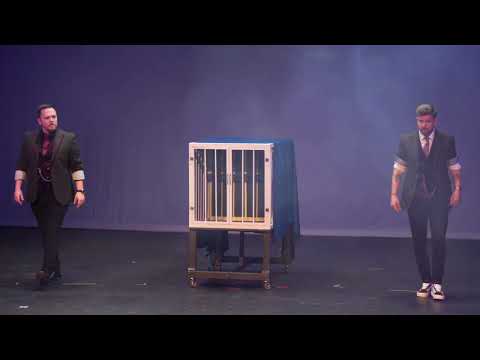 Chris Cowl - Magician video.