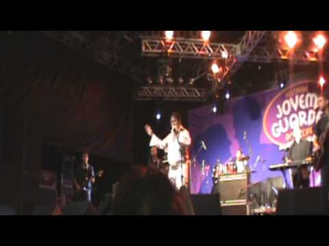 Elvis Presley dá Show em Recife-PE, sob o talento de Denny Michel cantando Unchained Melody