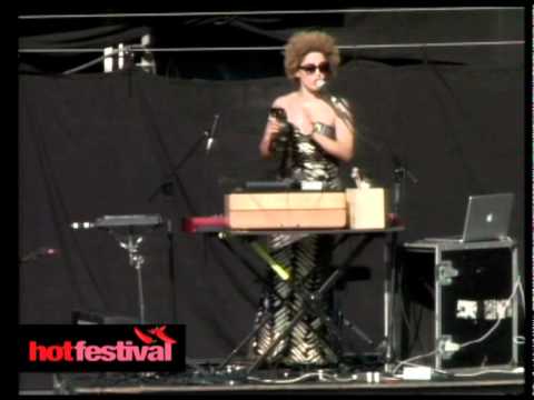 Martina Topley Bird - "Intro" @ HOT FESTIVAL 2010 - 20 Nov. 2010