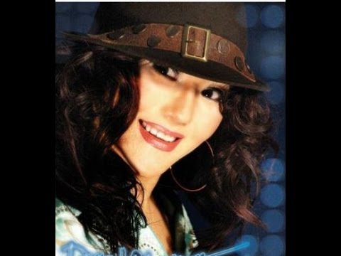 Ариунаа  - Анхны хайр