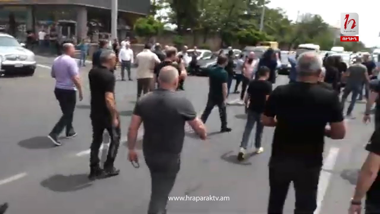 Լարված իրավիճակ Արշակունյաց պողոտայում. բախում տեղի ունեցավ