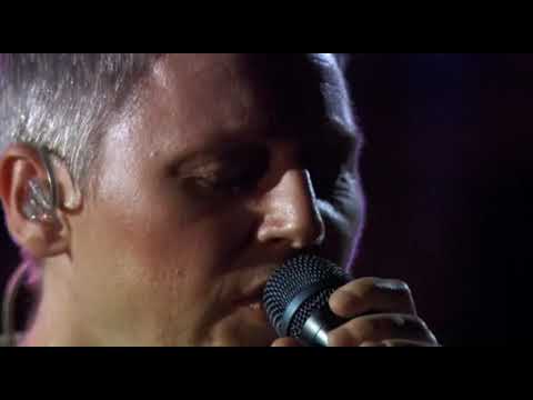 Massive Attack - Teardrop (Live From Abbey Road Studios 2006)