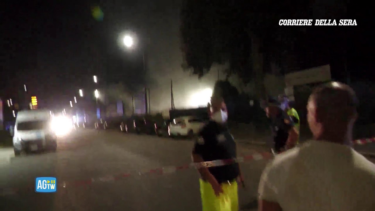 Milano, enorme incendio allo stabilimento Brt