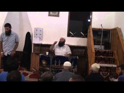 Deri në sa metra e kemi namazin me xhemat për detyrë - Hoxhë Bekir Halimi