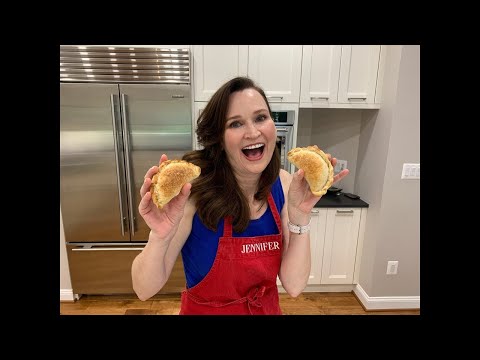 How To Easily Make Empanadas/Lebanese Flatbreads/Any Hot Pocket...Really, you can do this too!