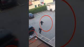 Sparò alle gambe di due giovani, arrestato il rapper Shiva