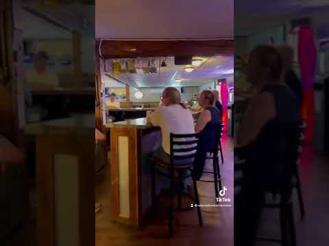 Dean and Sue's Bar and Grill Video Review