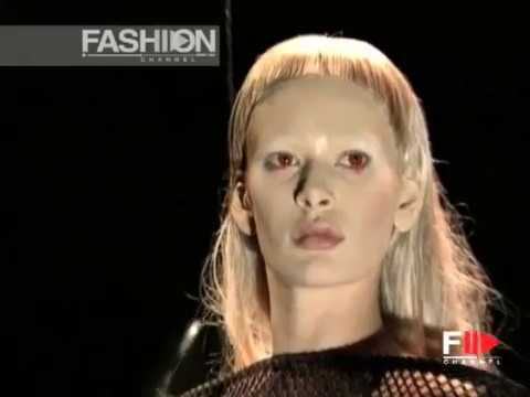"Alexander Mcqueen" Autumn Winter 1998 1999 Paris 3 of 6 pret a porter woman by FashionChannel