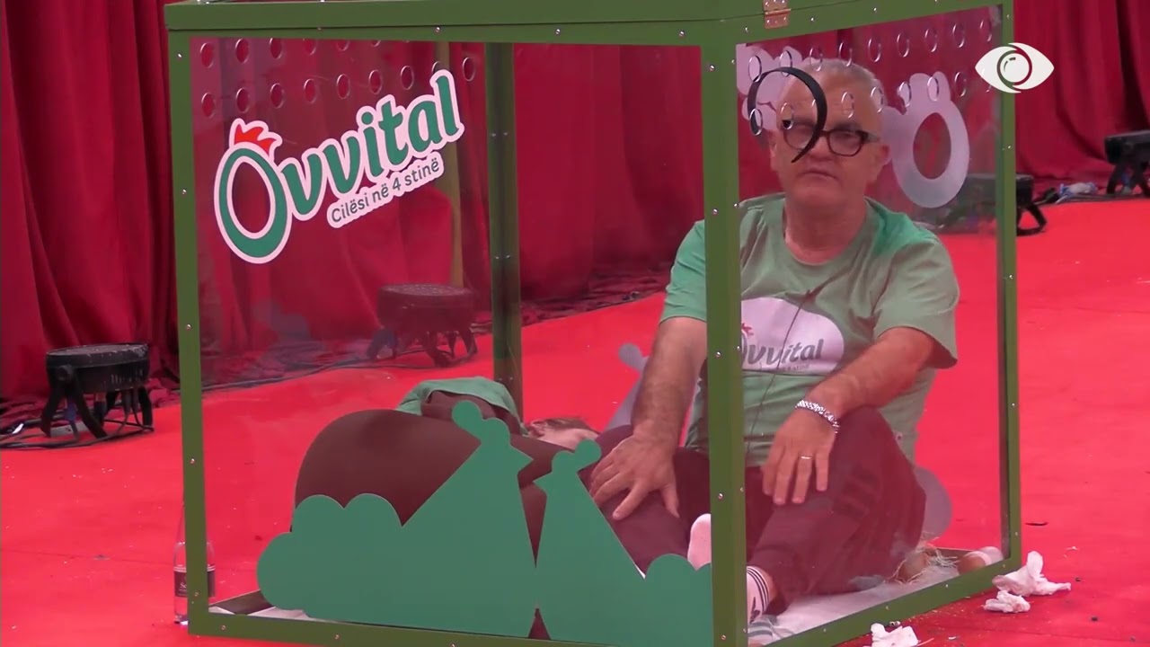 “Paskam bërë gabim që jam marrë me ty”/ Debat mes Artanit dhe Shëndritit