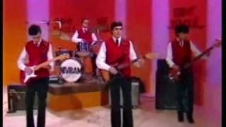 THEME FOR YOUNG LOVERS by Nivram.wmv