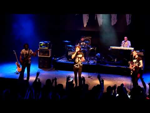 9 Embrace - One Big Family  - Shepherds Bush - 20 - 05 - 14