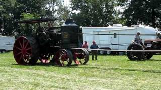 preview picture of video 'threshing at Adrian Mo 2009 with type E Rumely Oilpull'
