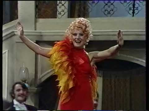 Galambos Erzsi - Mi Kell a Férfiaknak