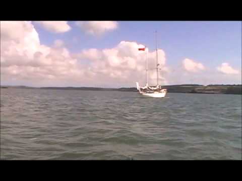 GIPSY MOTH IV - Hauling the sails