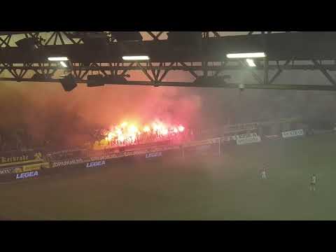 Vuurwerk in het PLS voor aanvang van Roda JC tegen NAC