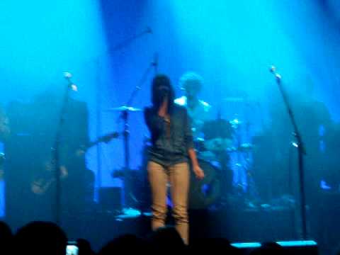 Broken Social Scene - Anthems For A Seventeen Year Old Girl Feat Emily Haines And Julie Penner