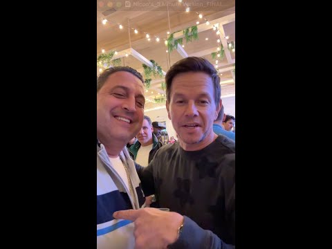 Lil Mo Eats - Nicco's (feat. Mark Wahlberg)