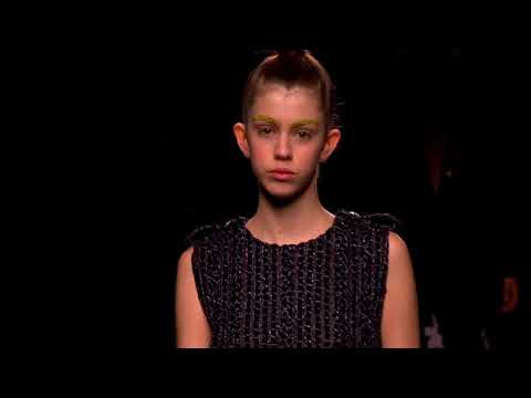 TERESA  HELBIG desfile MBFWM Colección Otoño Invierno 2018/19