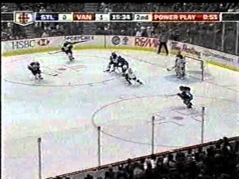 2009 WCQF Canucks vs Blues Game 1 (Part 4 of 6)