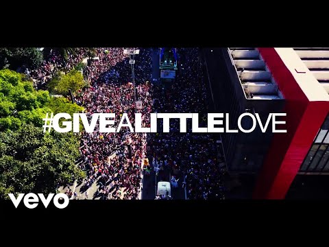 Paulo Pringles, Mister Jam, Francinne - Give A Little Love (Lyric Video)