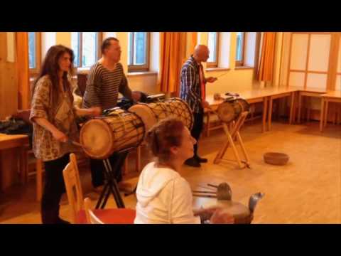 Trommeln und Tanzen  mit Billy Konate  im Febr. 2016, www.djembeschule.de