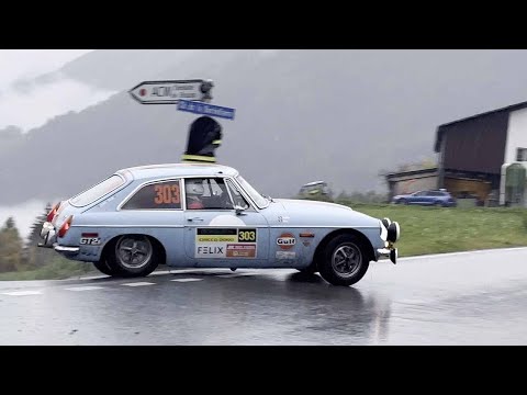 MG B GT Historischer Rallyewagen bei der Rallye du Valais 2025