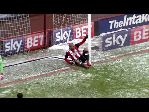 Blades 0-0 Forest - match action